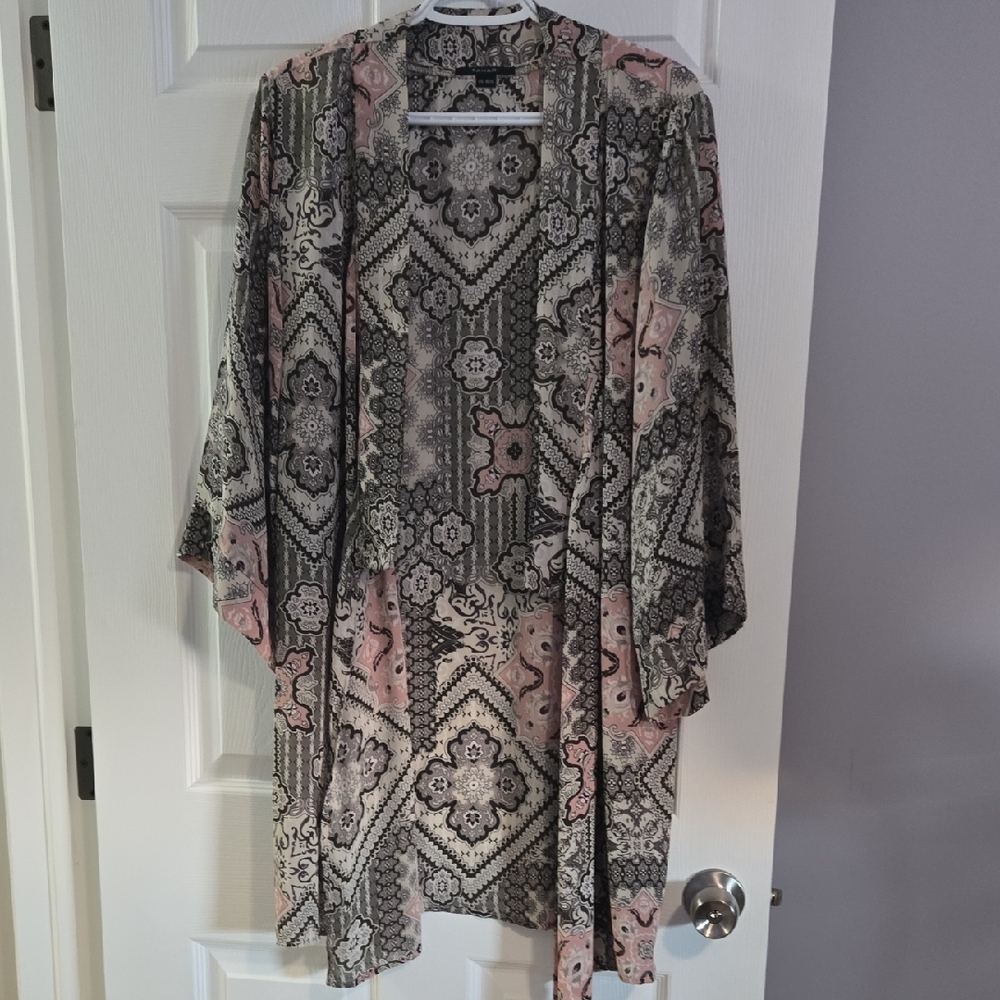 Tahari Pink and Gray Printed Open Kimono